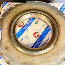 دنده تخت خورشیدی بزرگ سنگین 006 گیربکس zf برند تاس ساخت ایتالیا